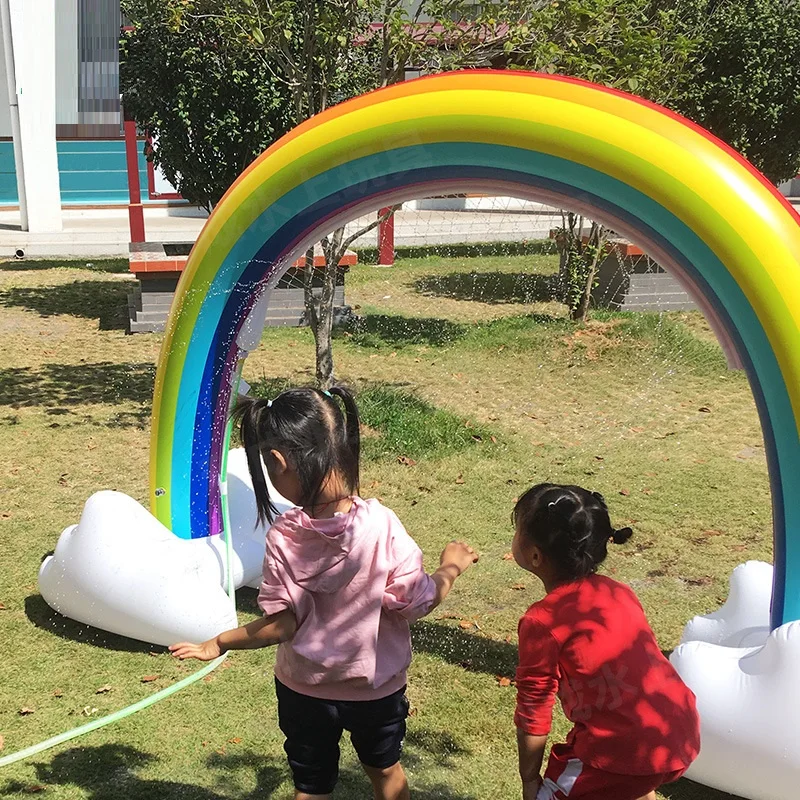 Гигантский надувной садовый разбрызгиватель Ginormous Rainbow Cloud Yard 238 см пляжные