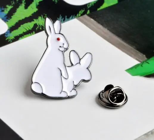 Белые кролики брошь злой животных Кролик эмаль металлическая пряжка булавка для