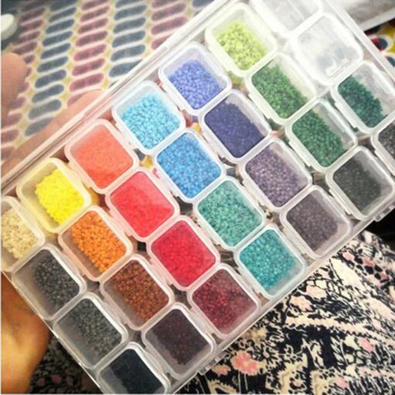 

28 grid Dismountable diamond painting Accessories Diamond Embroidery Cases PP plastics Box Organizer Home Storage boxes