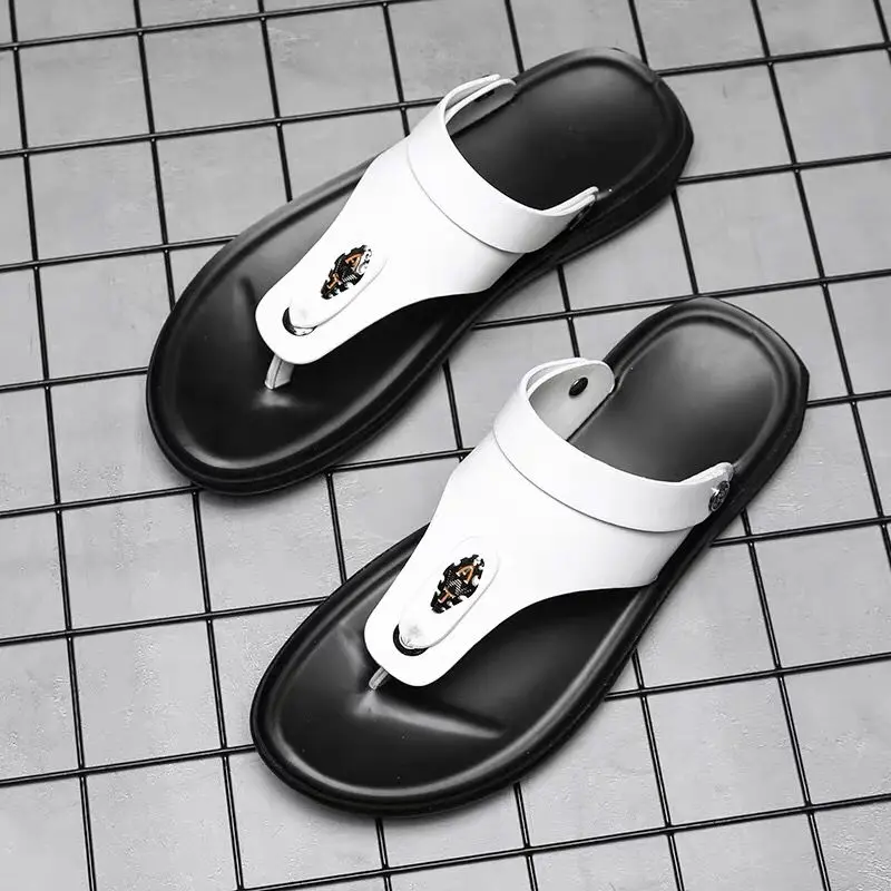 

Men Flip Flops Summer Men Slippers Beach Sandals Comfortable Men Casual Shoes Fashion Flip Flops Hot Sell Footwear 2021
