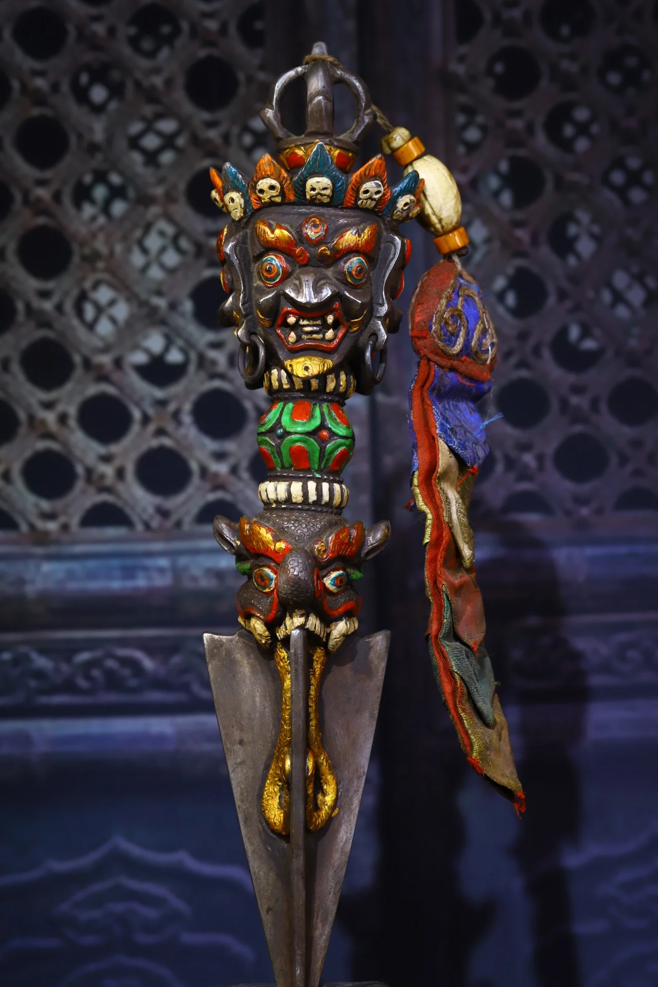 Kopen Tibet Boeddhisme Tiantie Gegraveerd Tracing Schedel Artefact Drie Zijden Mahakala Dapeng Gold Gevleugelde Vogel Hoofd Dorje Vajra Phurpa