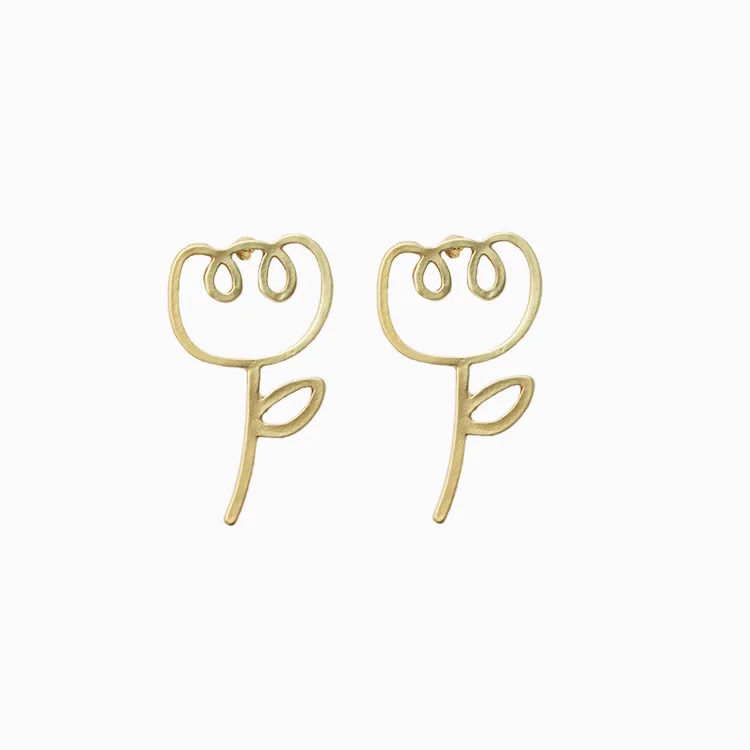 

Silver needle niche design earrings, wild Japanese creative earrings female, cute and cute Asian gold earrings jewelry