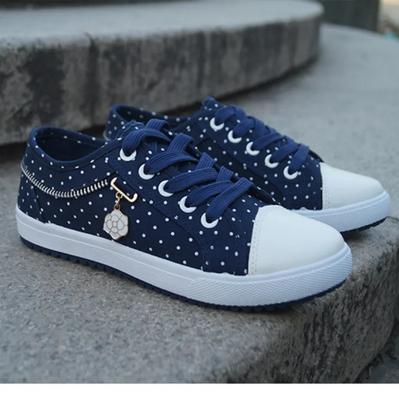 

2019 Fashion Lightweight New Canvas Women's Shoes Low To Help Casual Shoes Flat Student Shoes Women