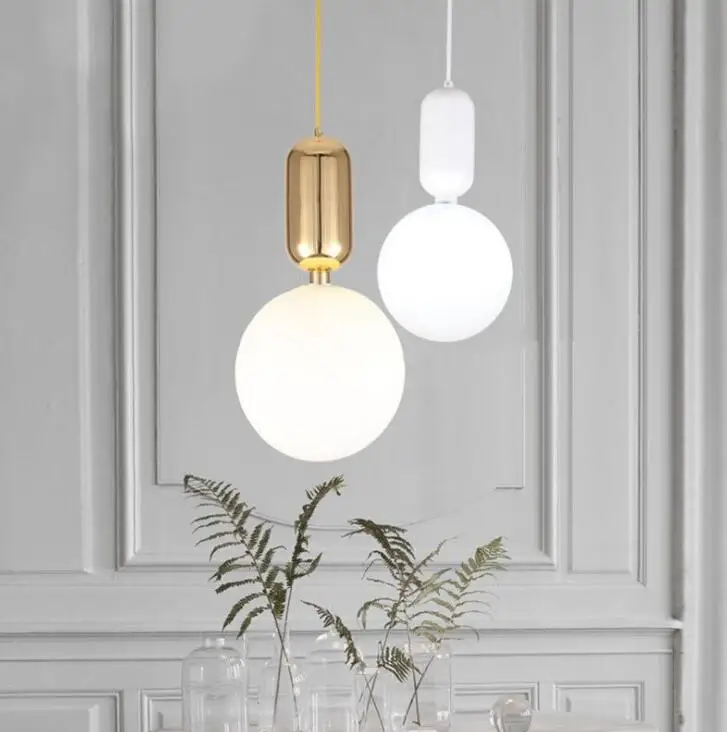 

Nordic post-modern minimalist restaurant light designer creative personality crystal restaurant bar single head small chandelier