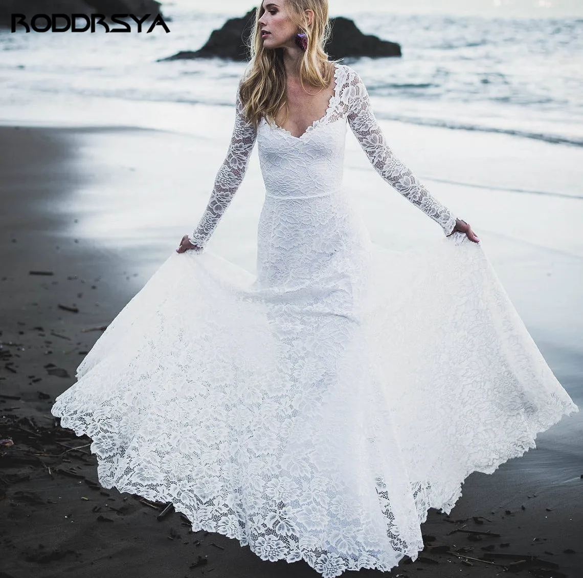 

RODDRSYA White Lace Wedding Dress V-Neck Sweep Train Beach Bohemian Long Sleeve Illusion Open Back Bridal Gown
