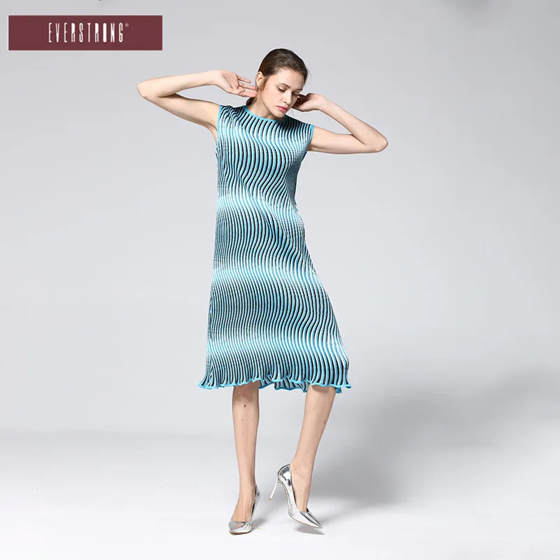 

Miyake Fold New Summer Dress Temperament Women's Loose Large Size Pure Medium Type A-line Dress