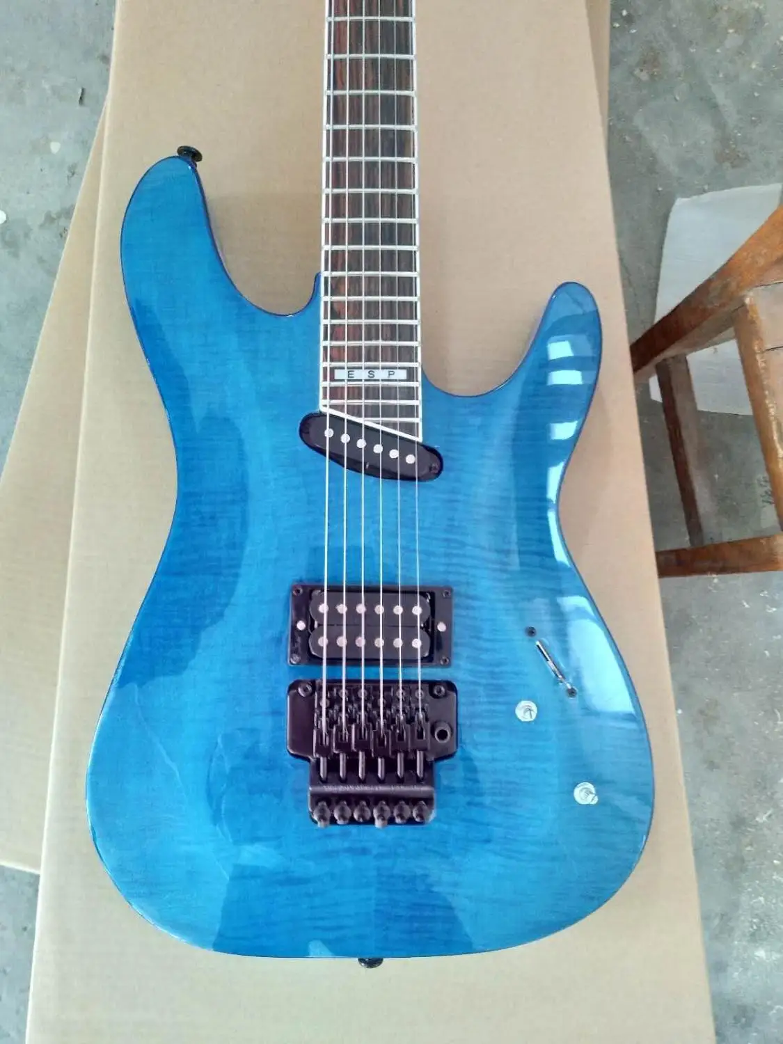 Оптовая продажа электрогитара на заказ модель Espmodel высокое качество Blue Burst 181006 |