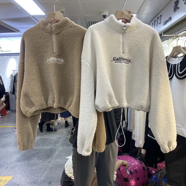 

Женские толстовки и новые корейские теплые свободные короткие кофты с вышивкой буквами на молнии с коротким открытым воротником на осень и ...