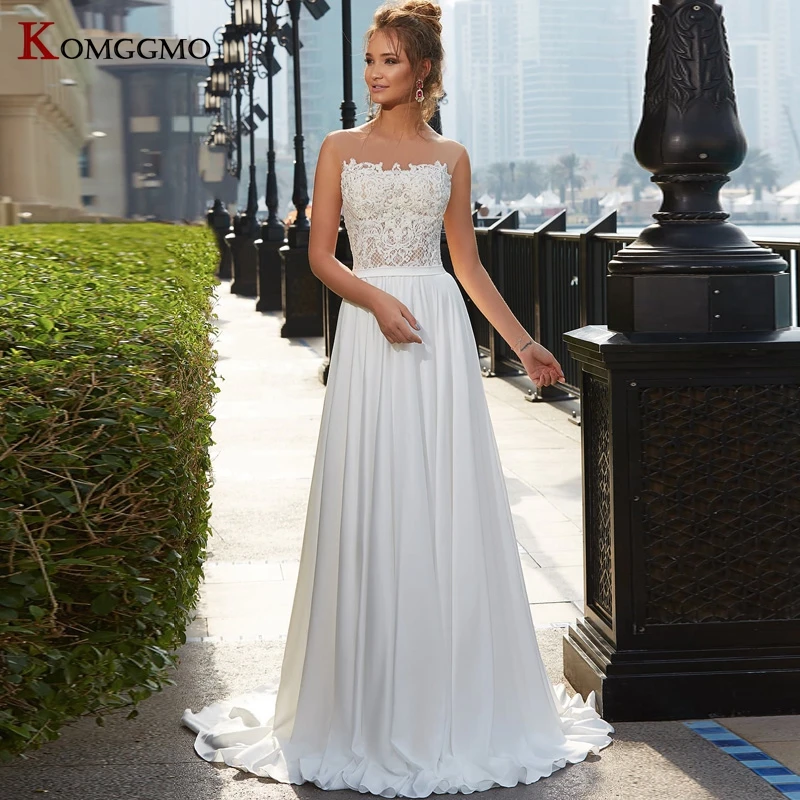 

Elegant Sleeveless Embrooidery Appliques Tulle Court Train Bridal Gown Custom Made Zipper Back O-Neck A-Line Wedding Dress