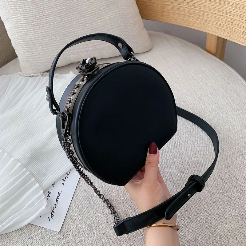 Дизайнерские цепи женские сумки через плечо модные круглые с заклепками для