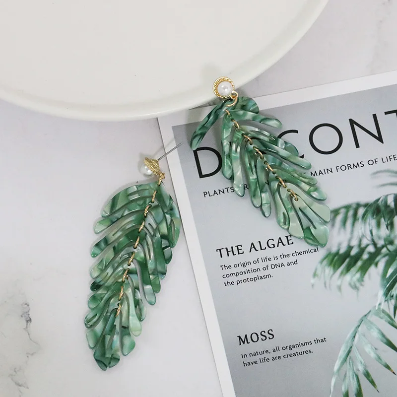 Новые длинные висячие серьги из смолы с зелеными листьями вечерние ювелирные