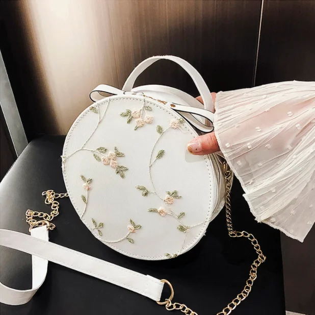 

2021 New Retro Portable Small Round Bag Shoulder Broadband Messenger Round Cake Bag Female Bag XB1037
