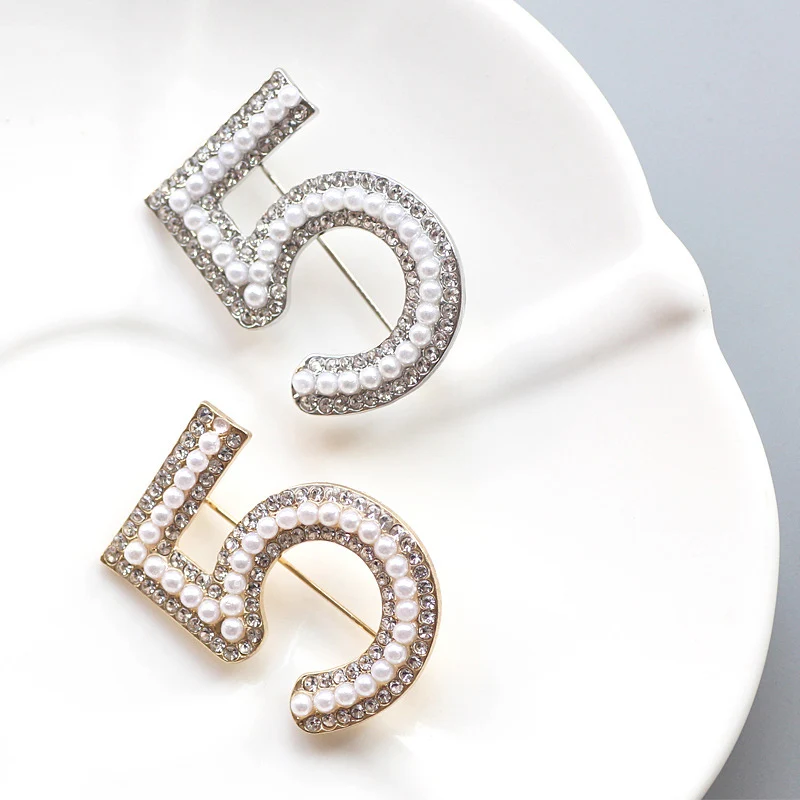 

Jewelry Pin Trendy Number Fashion Pearl Brooches Broches For women