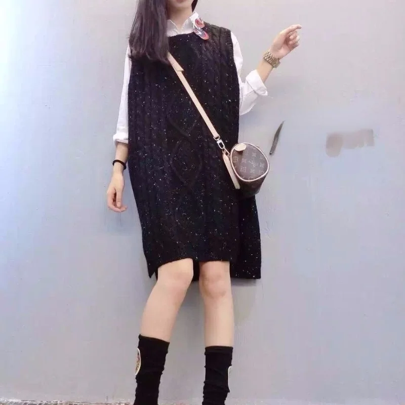 

2021 Women's Spring Autumn Knitted Vest Loose Sweater Waistcoat Female Pullover Sleeveless Tops Ladies O-nect Collar Vest H809