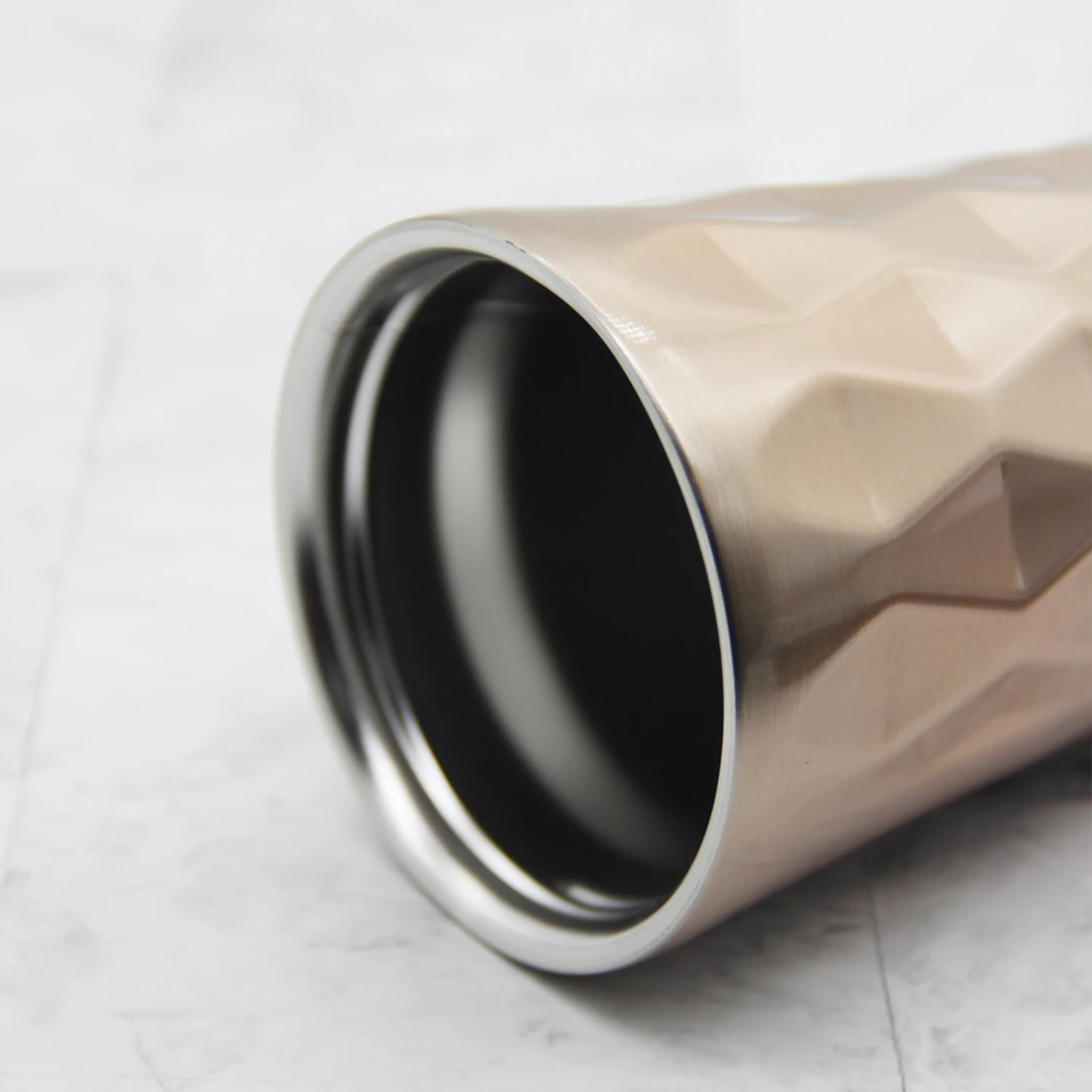 Горячая 500 мл Вакуумная чашка Изолированная термальная бутылка для воды из