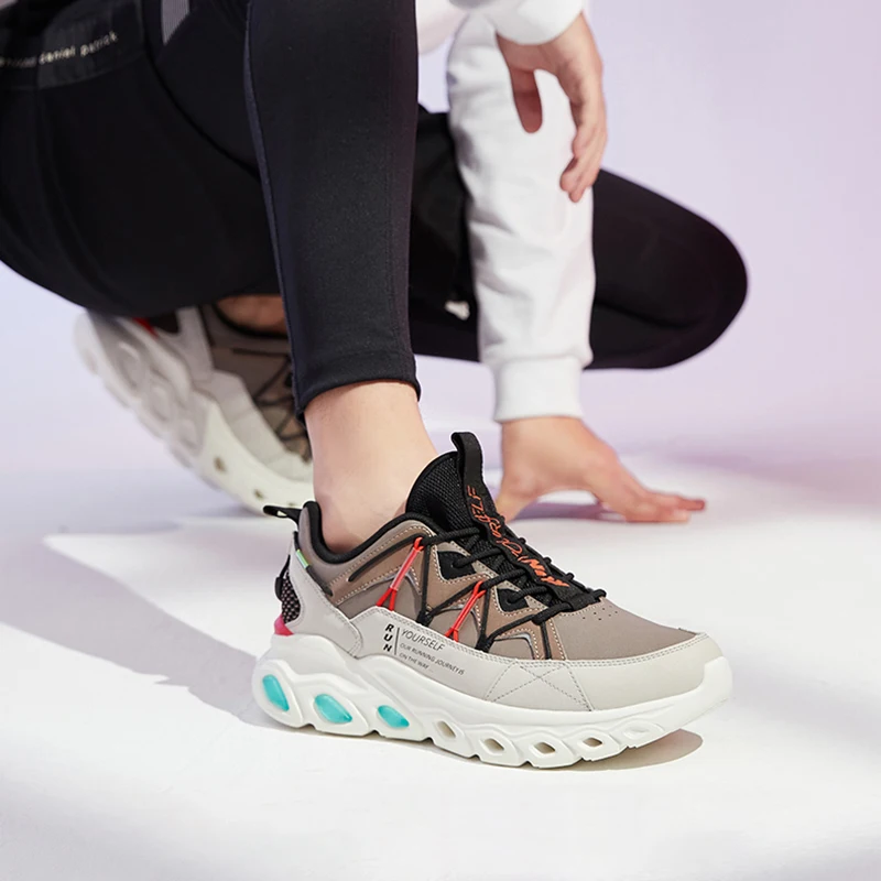 

men's sports shoes running shoes Mesh Breathable lightweight soft sole Cushioning Fashion Male Sneakers XM45200210