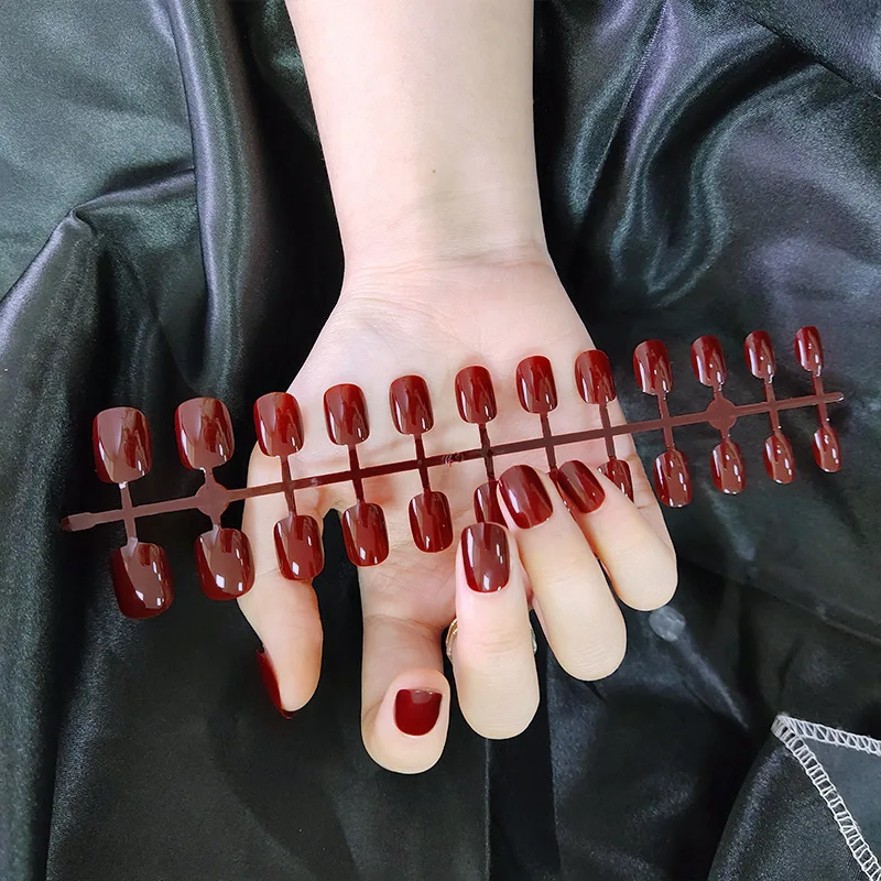 

24Pcs Short Square Round Solid Color Fake Nails Finished Wearing Manicure Detachable False Nail DIY Nail Art 24pcs/sheet