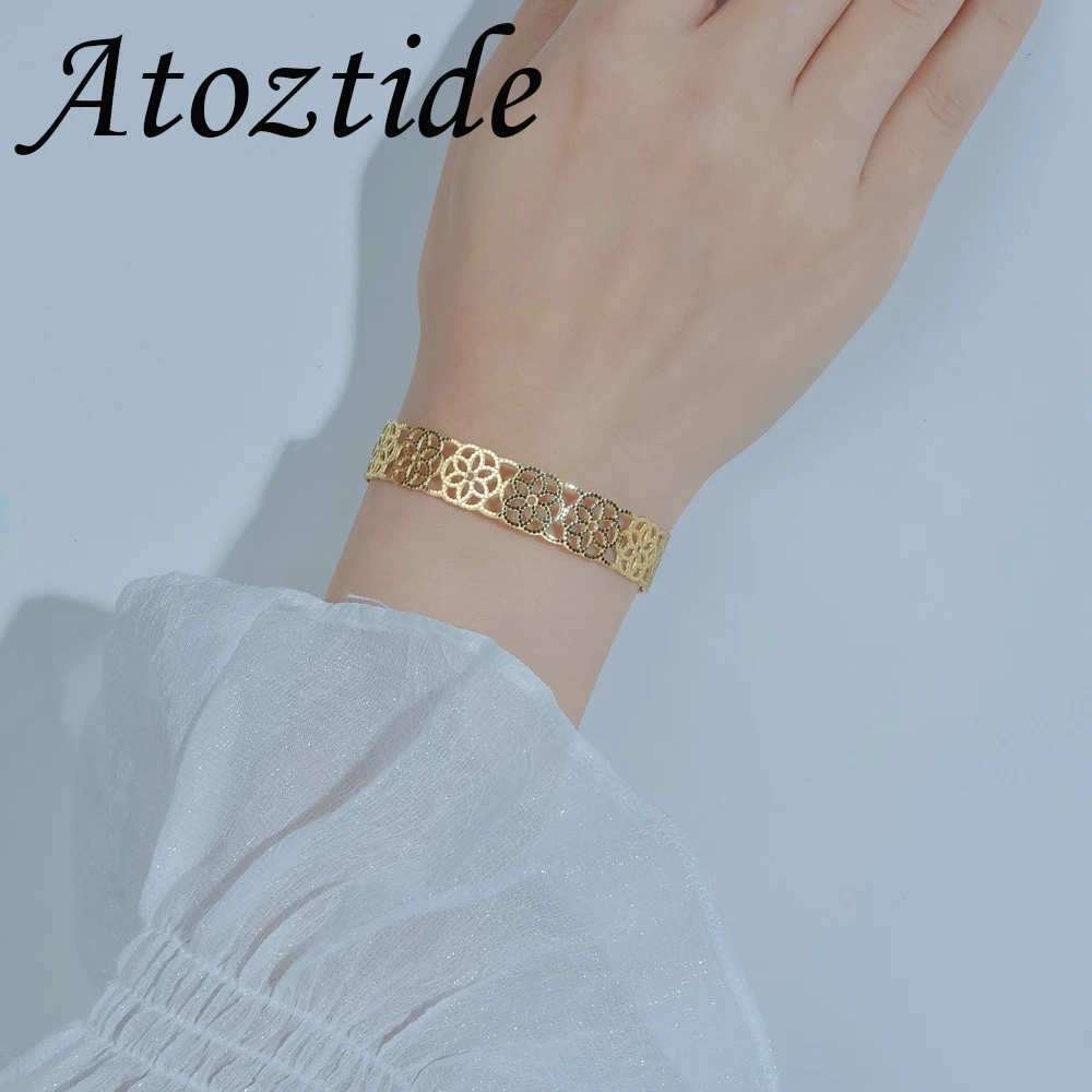 

Atoztide 2022 New Trendy Simplicity Bracelet Fashion Women's Bangle Couple Love Bracelet men's Summer for Female Friends Gift