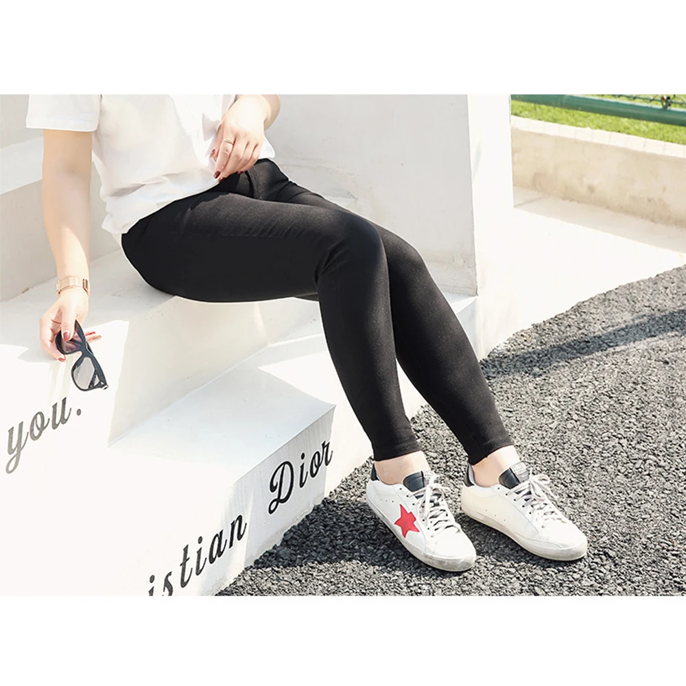 Женские облегающие брюки-карандаш больших размеров однотонные черные высокие