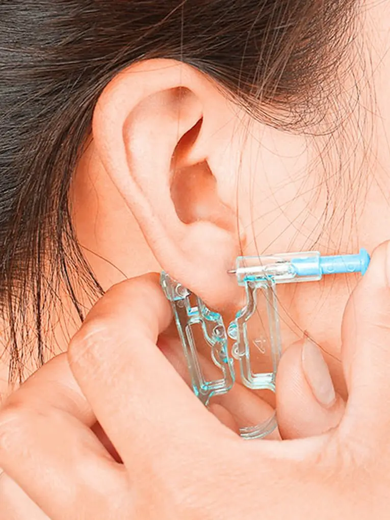 2Pcs Disposable Sterile Ear Piercing Unit Safety Health Unit Tool Ear Stud Asepsis Pierce Kit Manual Piercing Gun