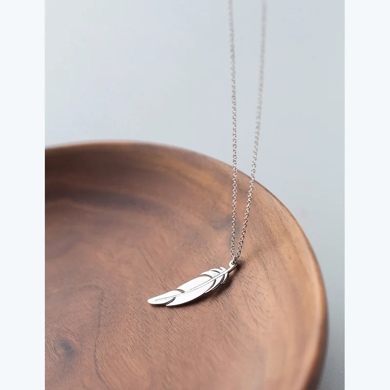 

XMD Authentic 925 Sterling Silver Feather Simple Fashion Vintage Pendant Necklace for Women Sterling Silver Jewelry