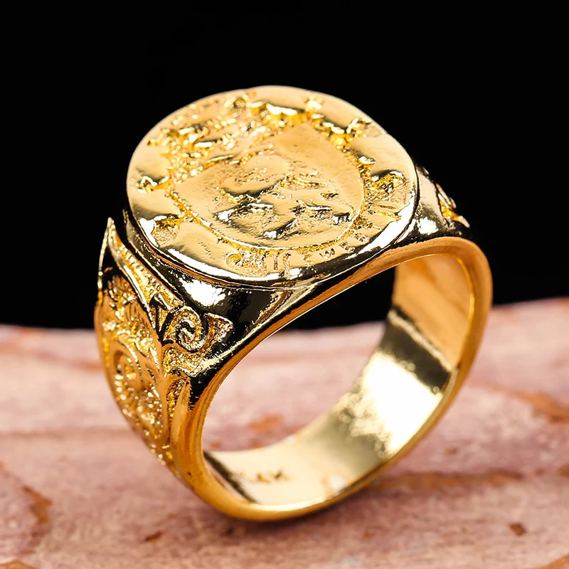Роскошное позолоченное кольцо в стиле герба оружия с гравировкой для мужчин и