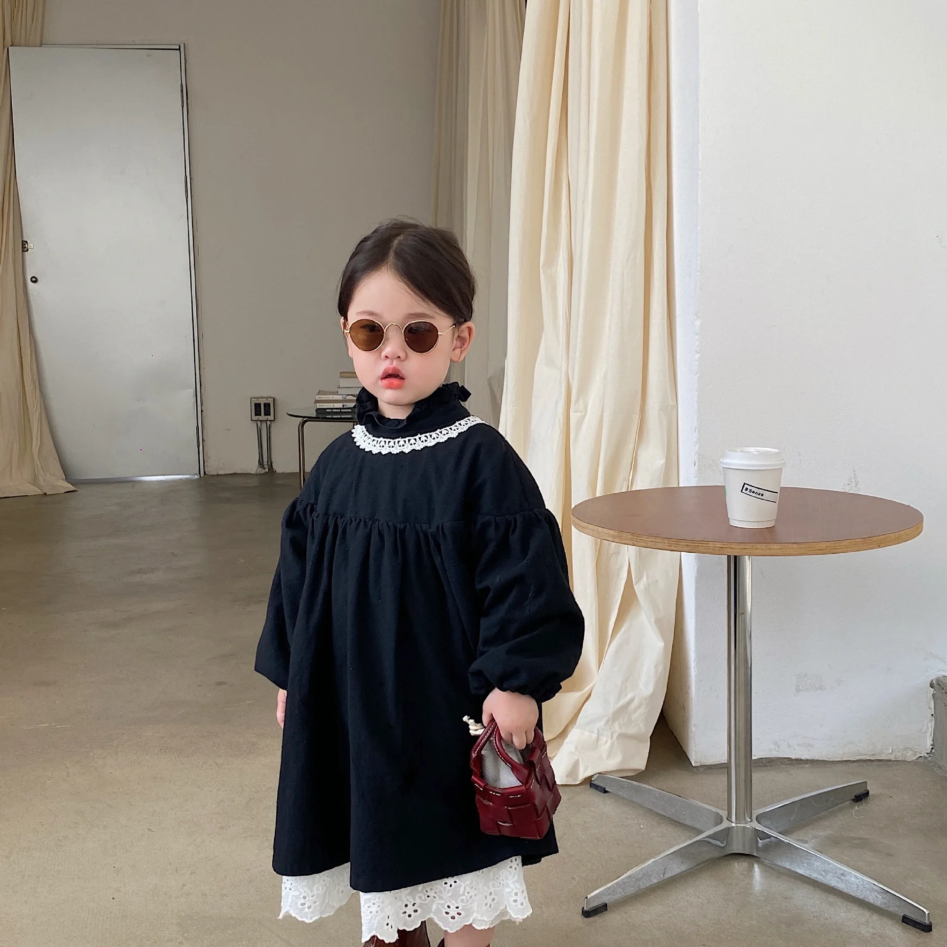 

Korean Children's Clothing 2021 Late Autumn Winter New Girls Black Plus Velvet Lace Cotton Dress