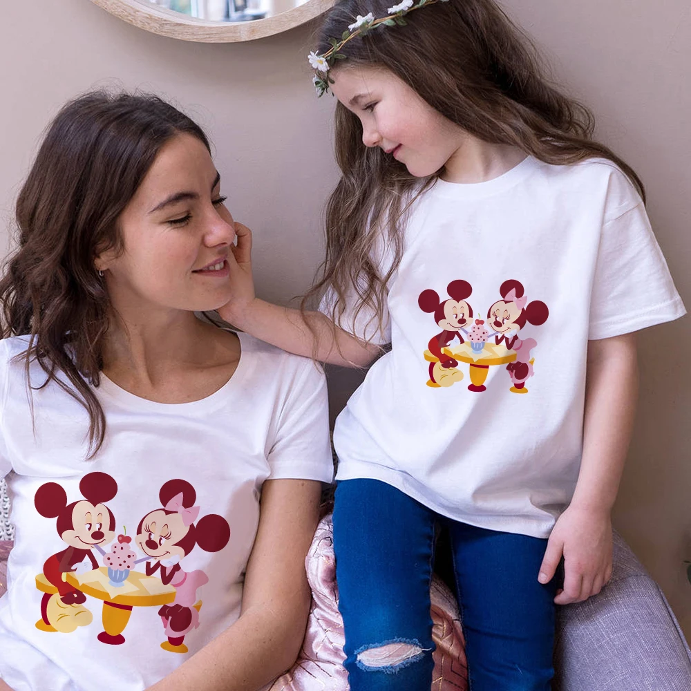 

Mickey Minnie Couple Unisex T Shirts Summer Short Sleeve Casual White O-neck Tshirts Disney Tshirts Harajuku Family Matching Tee