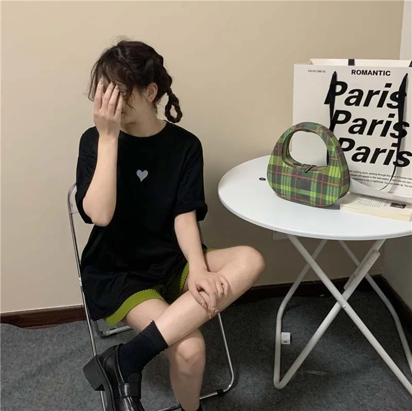 

summer Women basic heart embroidery T-shirt Casual Loose short sleeve bottom candy color cotton T-shirt Female Tops