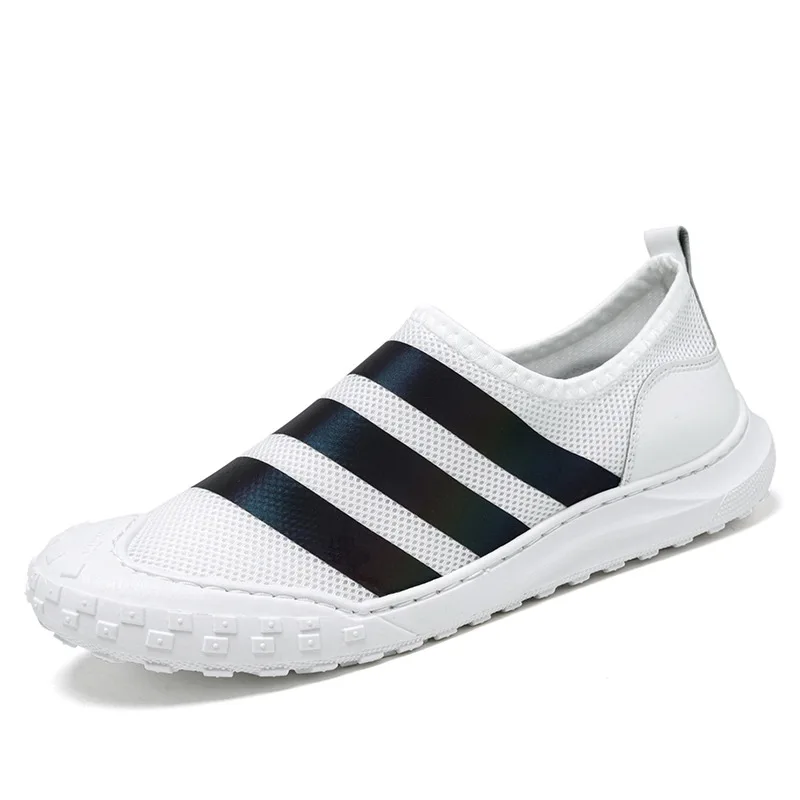 

Men's Casual Shoes Light Mesh Shoes Men Fashion Slip On Sneakers Breathable Lazy Male Loafers Shoes Flat Shoes Soft Bottom Shoes