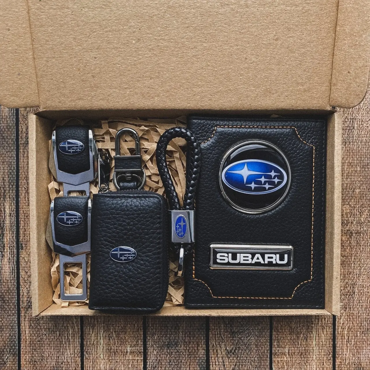 Подарочный набор с логотипом автомобиля Subaru