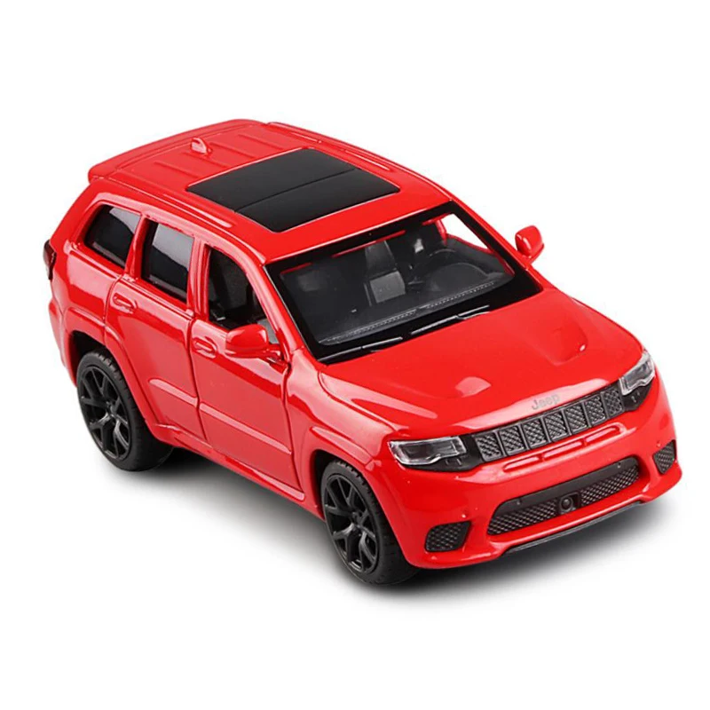 Игрушечный автомобиль Grand Cherokee Trackhawk в масштабе 1/36 модель игрушечного автомобиля