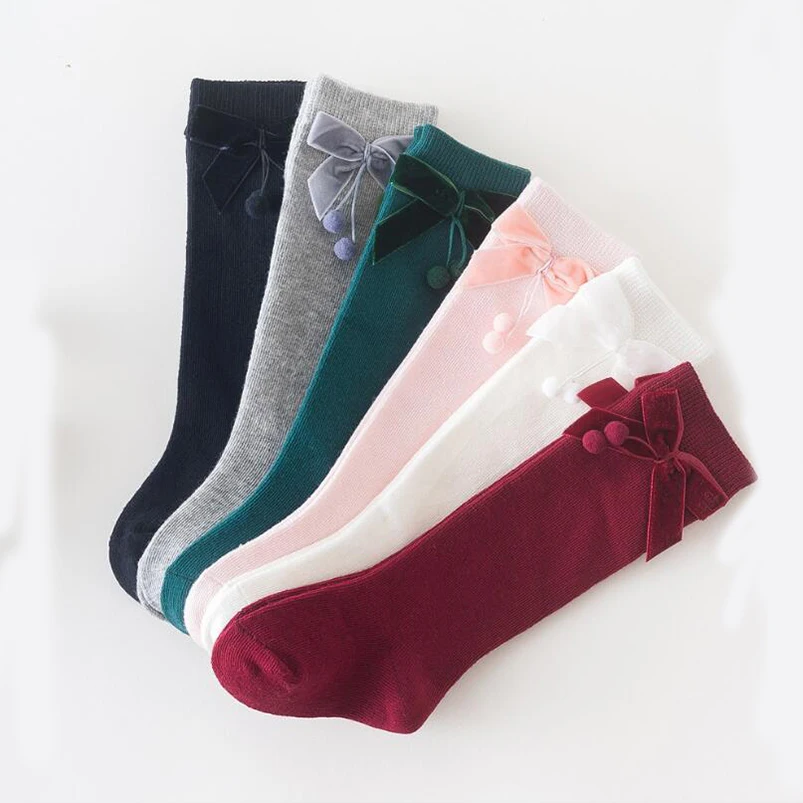 Бархатные носки до колена с бантом и помпоном боковым дизайном для девочек весна