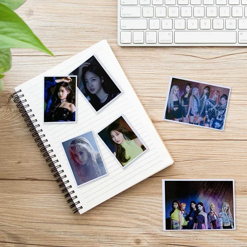 

16Pcs/Set Korean KPOP Everglow Album Set Double-sided Small Card Set Card PVC Cards Self Made LOMO Card Photo Card