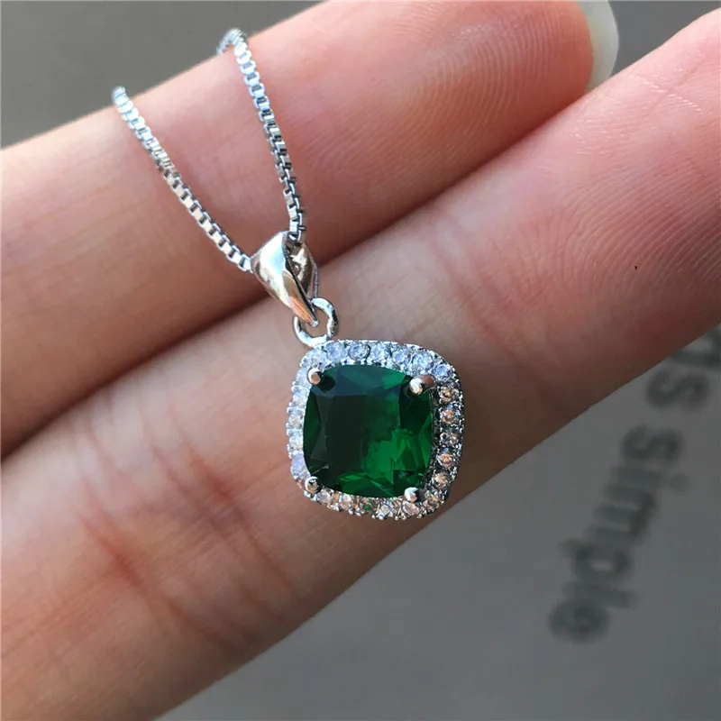 Роскошное женское ожерелье с квадратным кулоном серебряного цвета свадебное