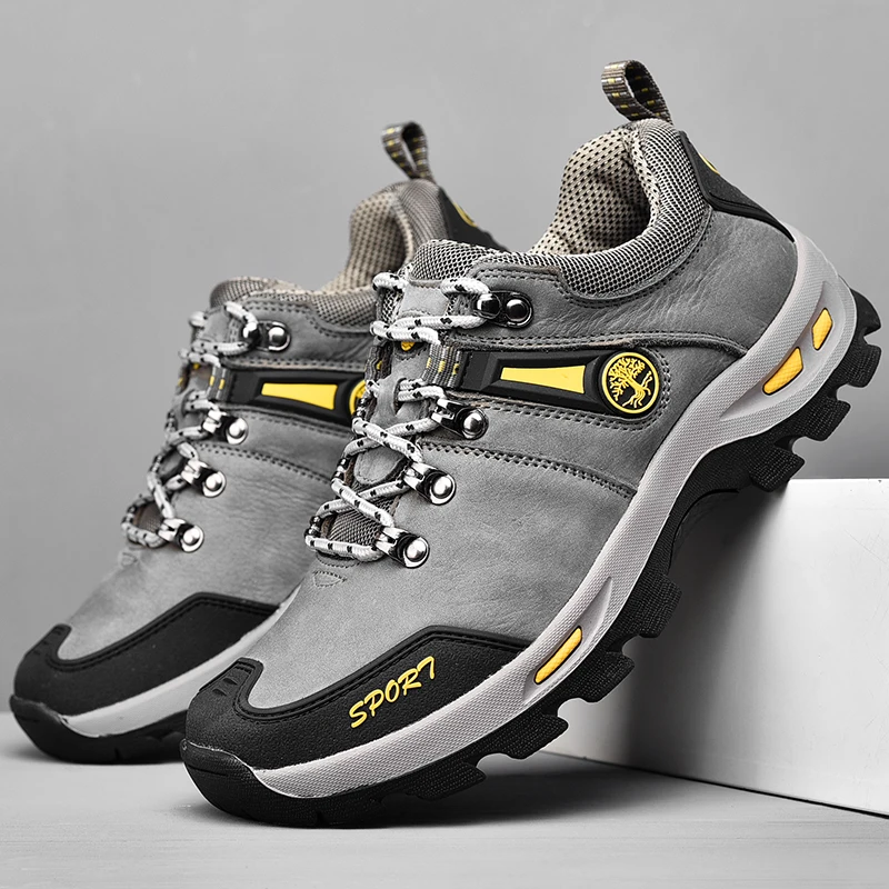 Outdoor Genuine Leather Trekking Shoes Women Couple Hiking Shoes Men Waterproof Non Slip Protect Toe Lovers Camping Men's Shoes