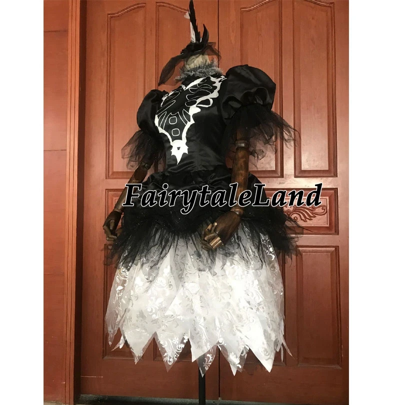 Модная женская шляпа с перьями черно-белая карнавальный костюм для косплея