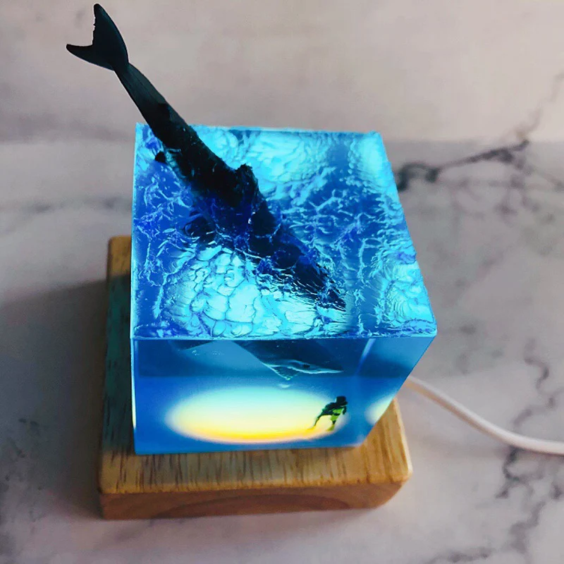 

2021 new transparent original resin marine life diving shark creative gift ornaments children's gifts scientific knowledge