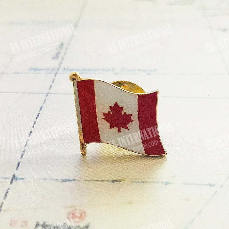 Canada National Flag Lapel Pins Crystal Epoxy Metal Enamel Badge Paint Brooch Souvenir Suit  Personality  Commemorative Gifts