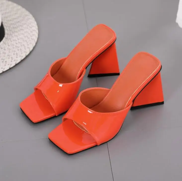 

2021 Summer Women's Slippers New Square Head Thick High Heels Female Beach Sandals Causal Solid Color Party Outdoor Ladies Shoes