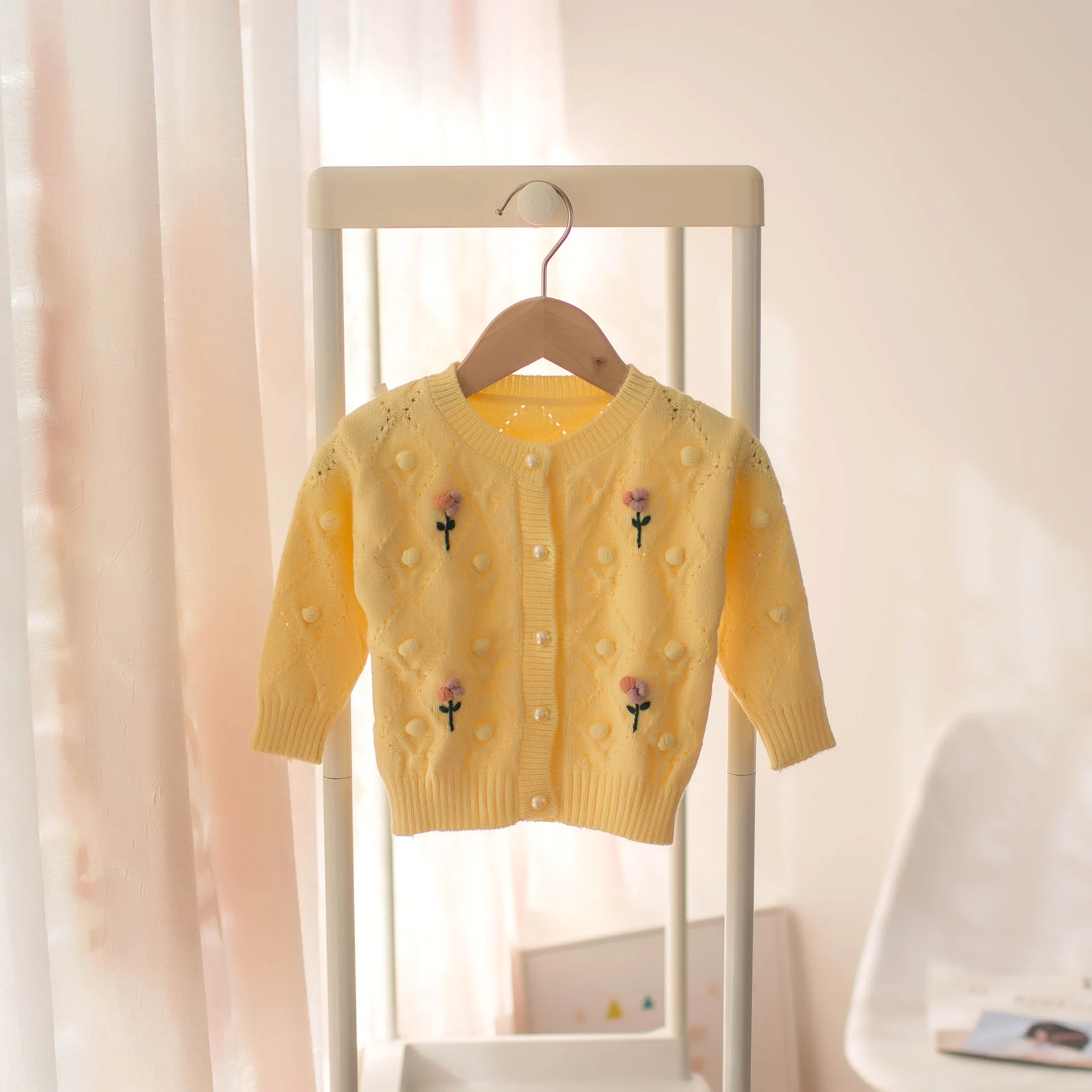 

Kiyoo Puppy 2021 Spring Autumn Baby Sweater Sweet Infant Girls Knitwear Brief Baby Flower Pom Pom Sweaters Cardigan Coat