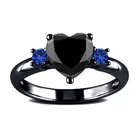 Кольцо женское черное с кристаллами в форме сердца
