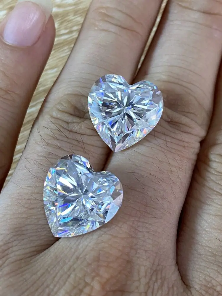 Heart Shape Clear Bright Hot Sale D Color 6.5*6.5m VVS Moissanite Gemstone Lab Created Loose Diamond