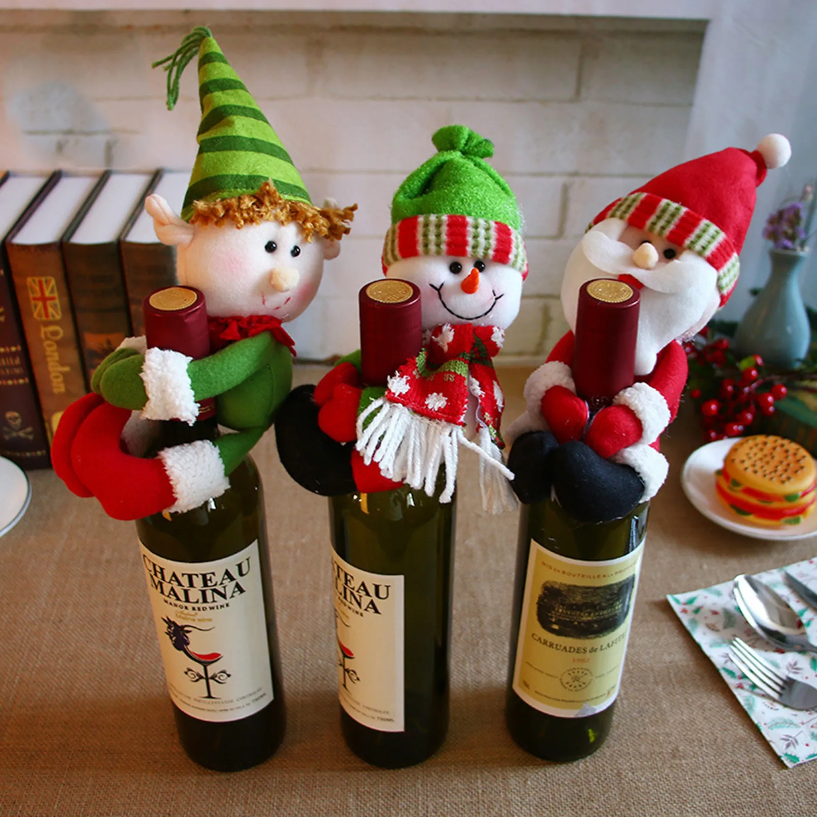 

1PCS Christmas Wine Bottle Decorative Cover Adorable Wine Bottle Santa Claus Hat Sweater Bottle Bags Party Tables Ornament