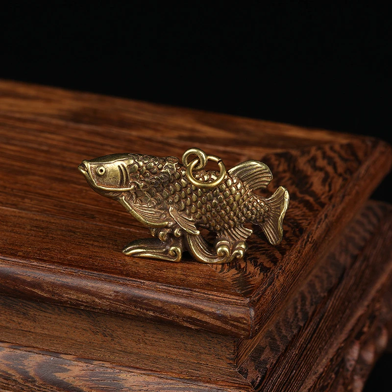 Брелок для ключей Arowana статуэтки в виде рыб, украшение для дома фэн-шуй из чистой латуни, миниатюрный винтажный брелок в виде стрекозы
