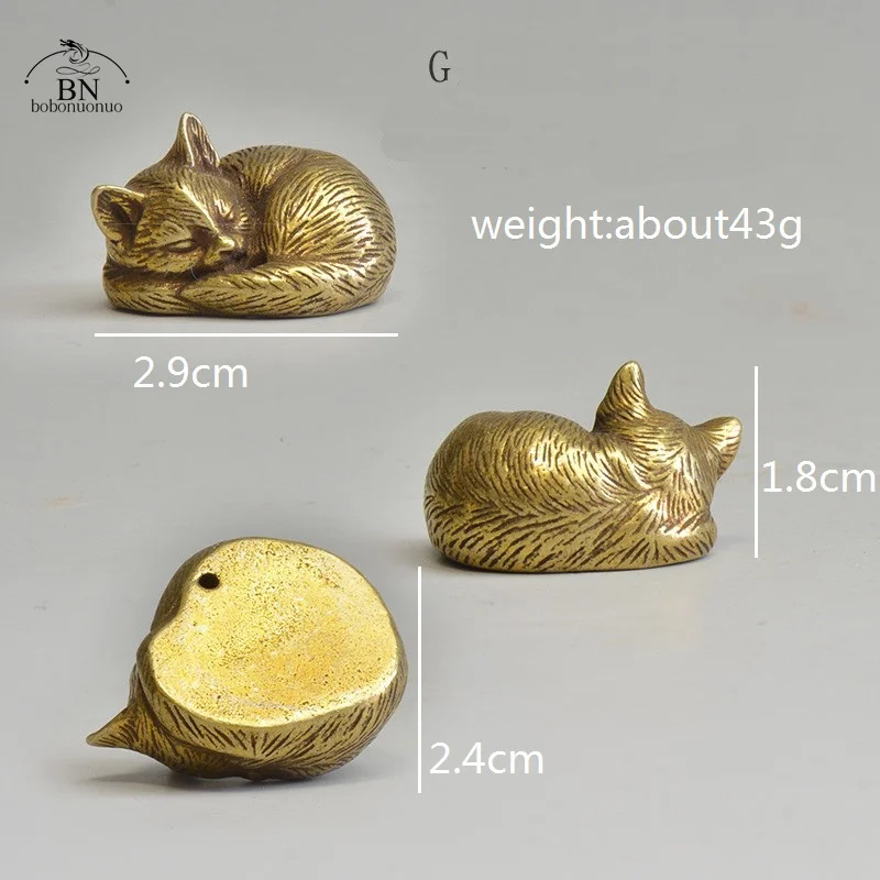 

Миниатюрные фигурки кошек из меди