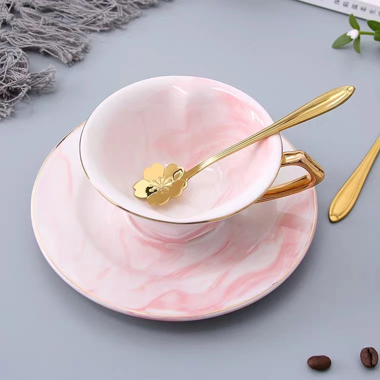 Ceramic Coffee Cup Set English Afternoon Tea Set Heart shaped Mug Tea Couple Cup and saucer Coffee Set Gift for lover