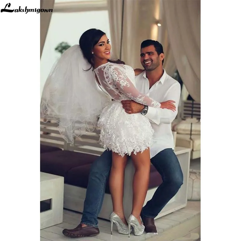 

Короткое свадебное платье-трапеция из прозрачного тюля с длинными рукавами и глубоким вырезом, короткие свадебные платья мини с кружевной ...