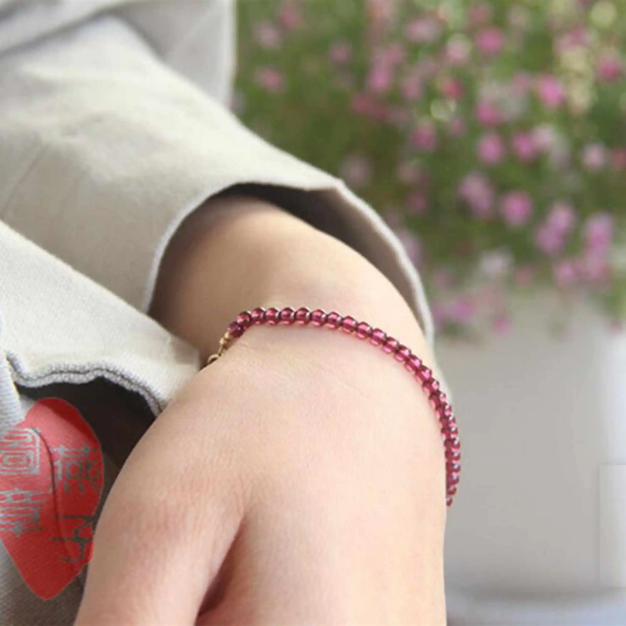 

4mm Natural fashion rose garnet gemstone beads gold Bracelet spread Taseel Thanksgiving Day Diy Easter Wristband Inspiration