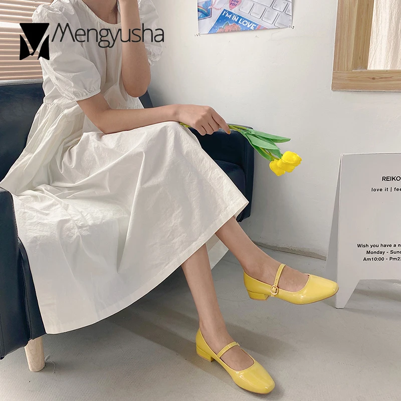 Туфли женские на низком каблуке винтажные лоферы квадратный носок застежка